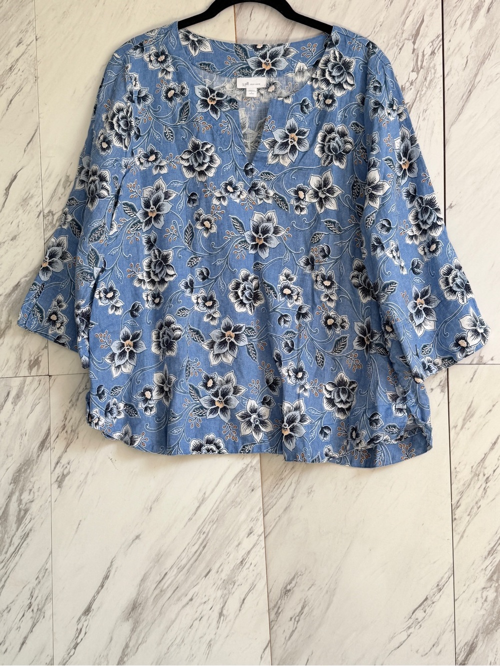 J. Jill Love Linen Floral V-Neck Blue White Coastal Blouse SZ L - Picture 2 of 6
